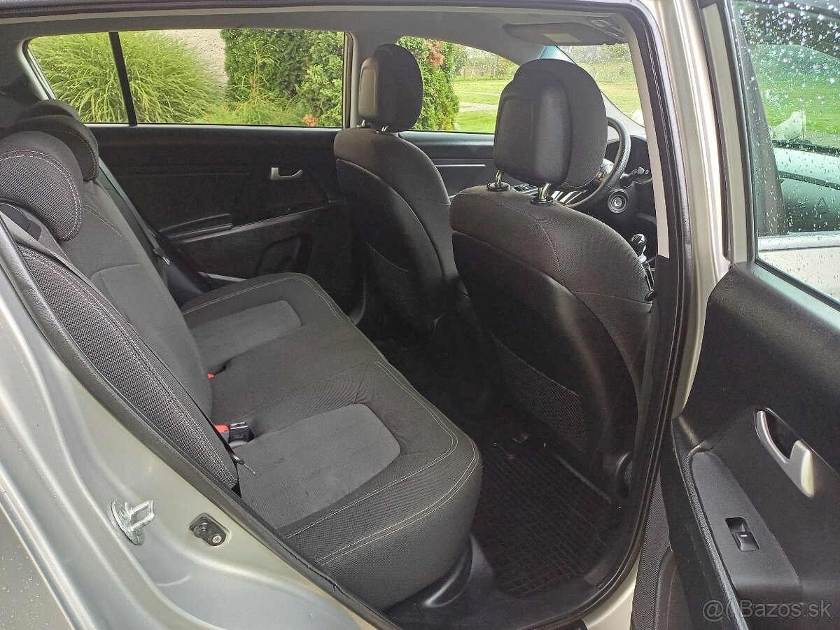 Kia Sportage 2.0CRDi 100Kw LX 4WD M6 R.V.04/2012 SUV - 10