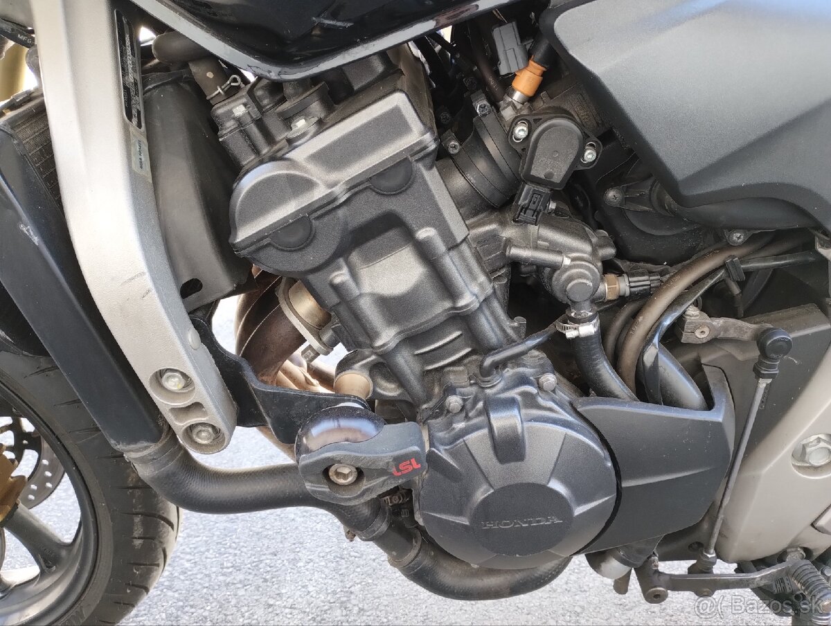 Honda Hornet 600 - 10