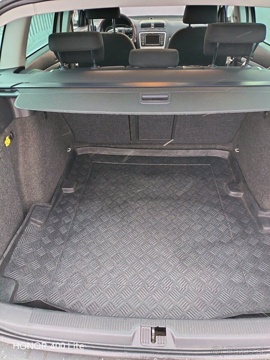 Škoda Octavia 2 scout rv2011 - 10