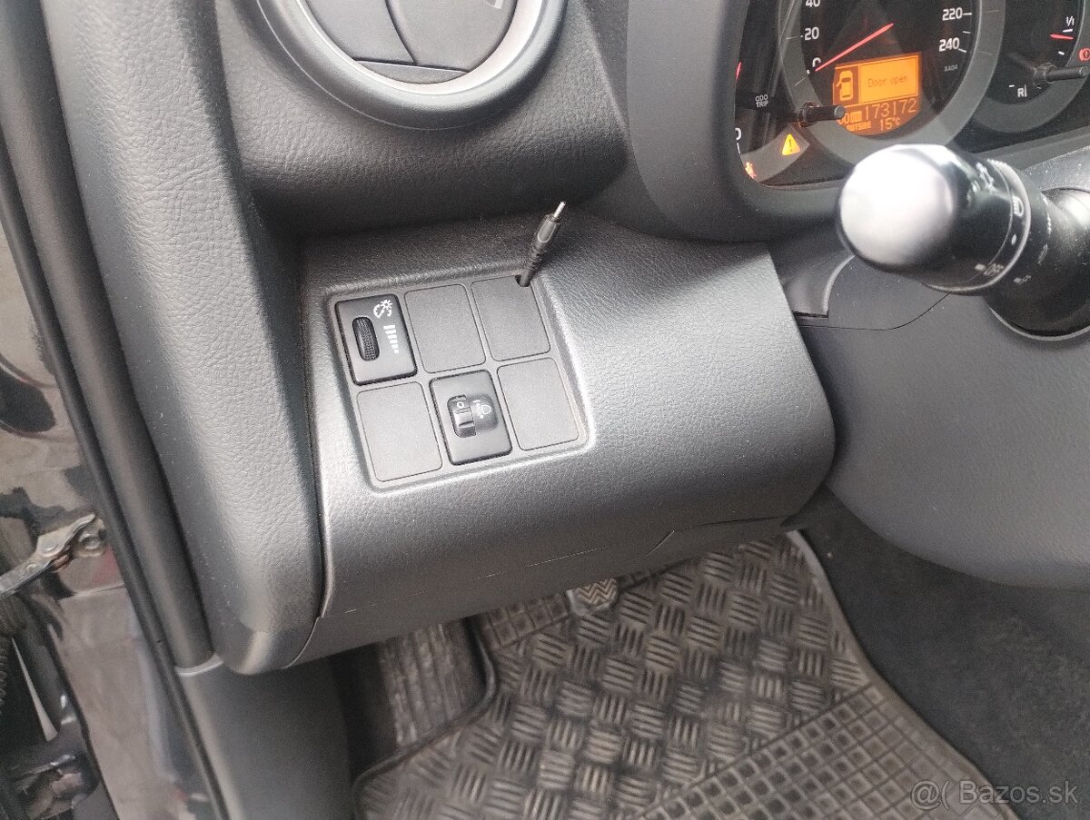 Toyota RAV4 2.2 D-4D 180 - 10