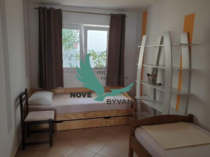 Chorvátsko, ostrov Vir - Na predaj útulný trojizbový apartmá - 10