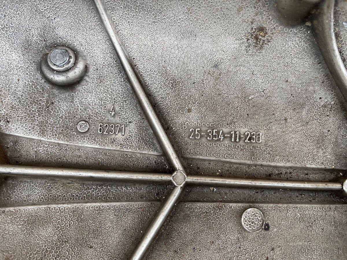 Bočňý kryt motora od stany spojky, JAWA 350 - 10