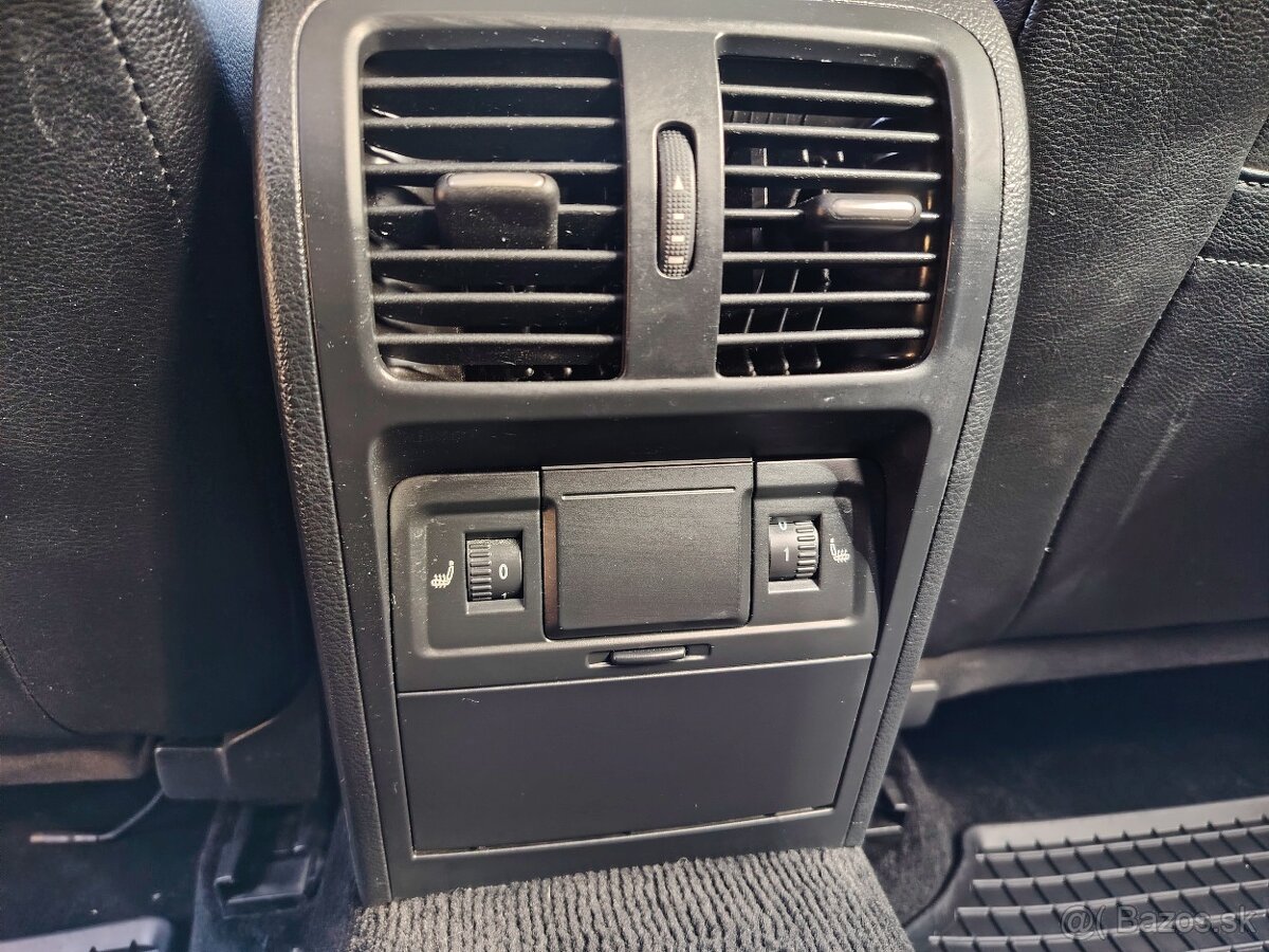 Volkswagen Passat Variant 2.0 TDI 103Kw M6 Highline Panorama - 10