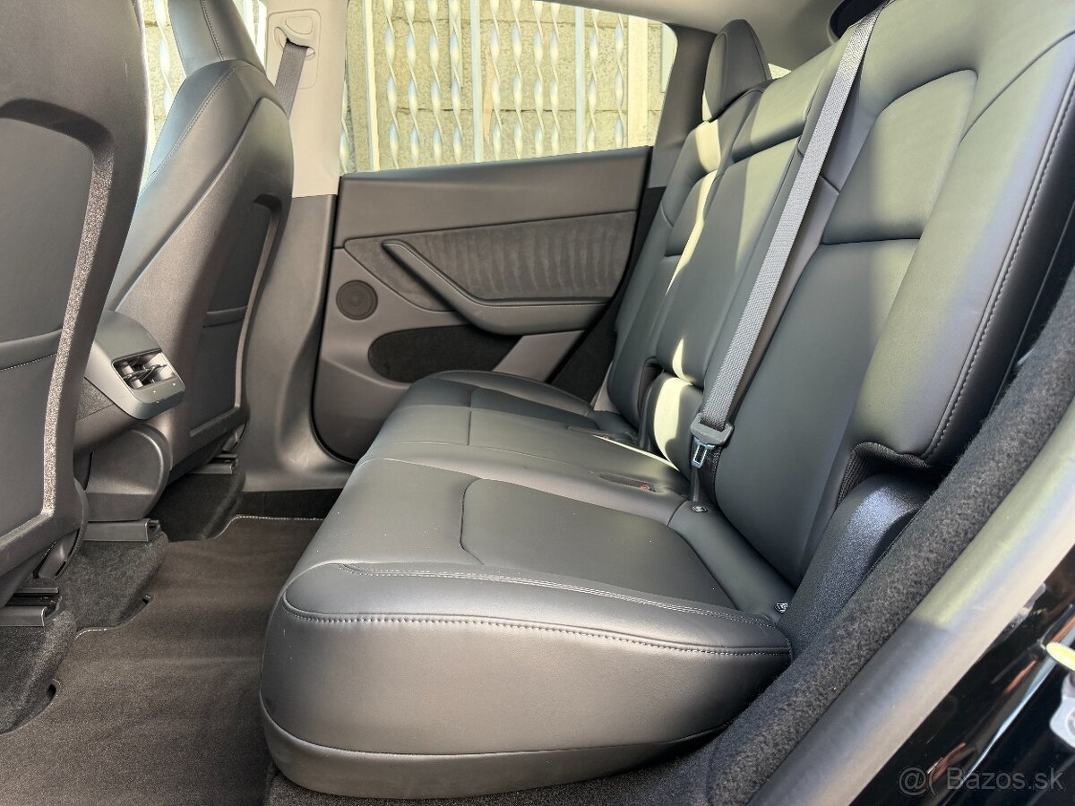 Tesla Model Y Long Range Dual Motor, DPH, Záruka - 10