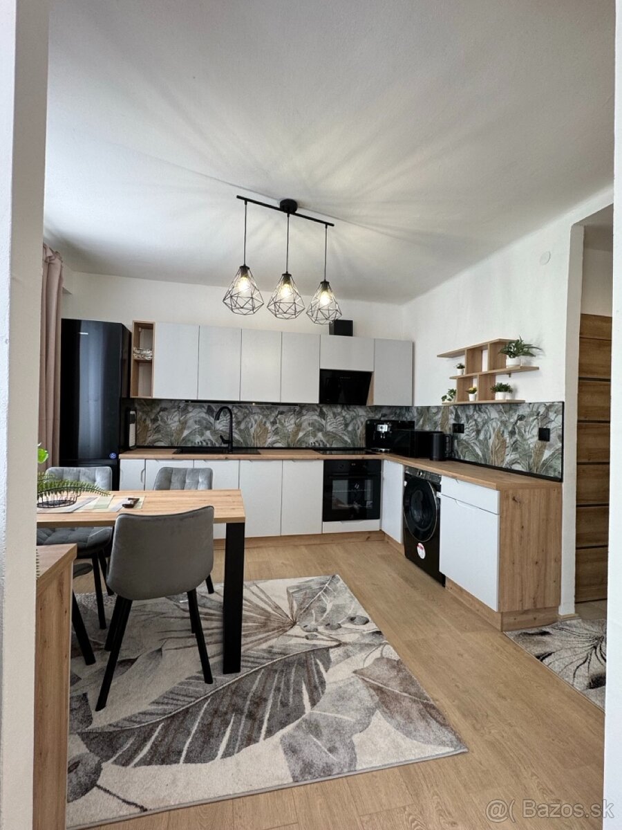 Na predaj 1,5-izb. byt v centre Senice - 10