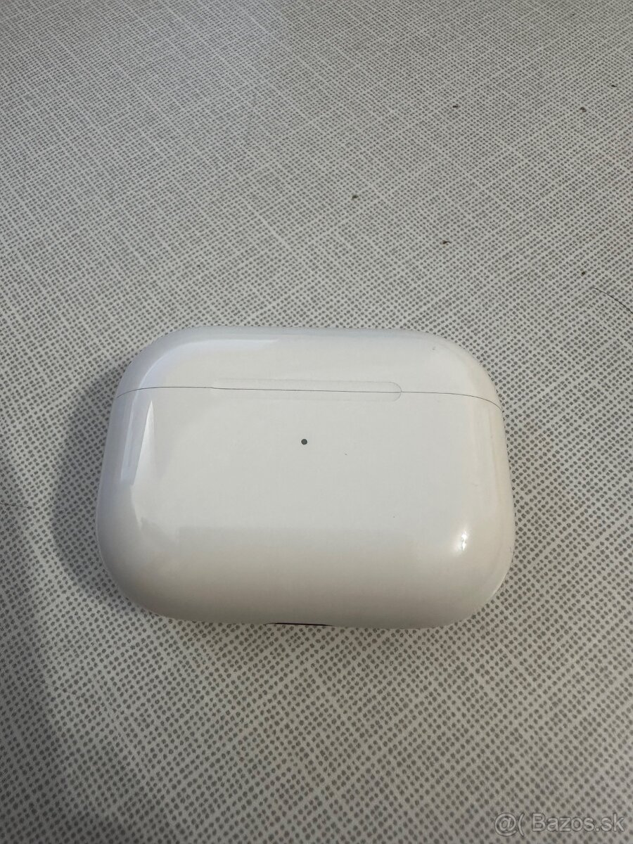 Slúchadka-Apple AirPods 2.Generácie - 10