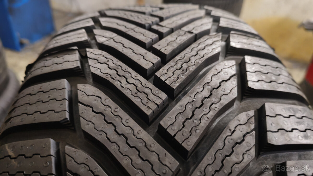 Zimné pneu 195/55 R16 --- BRIDGESTONE , MICHELIN - 10