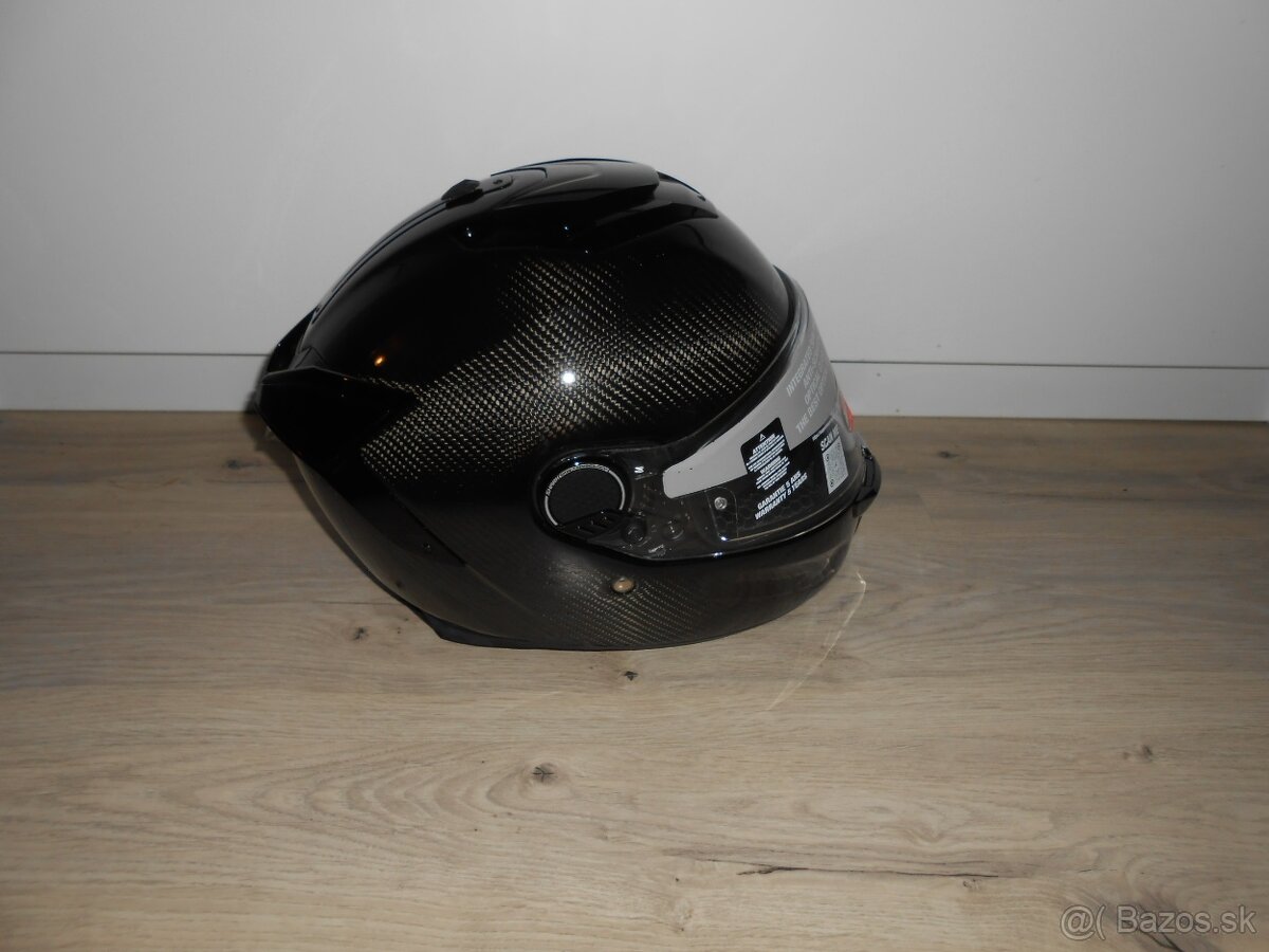 Predam krasnu novu karbonovu moto prilbu znacky SHARK SPARTA - 10