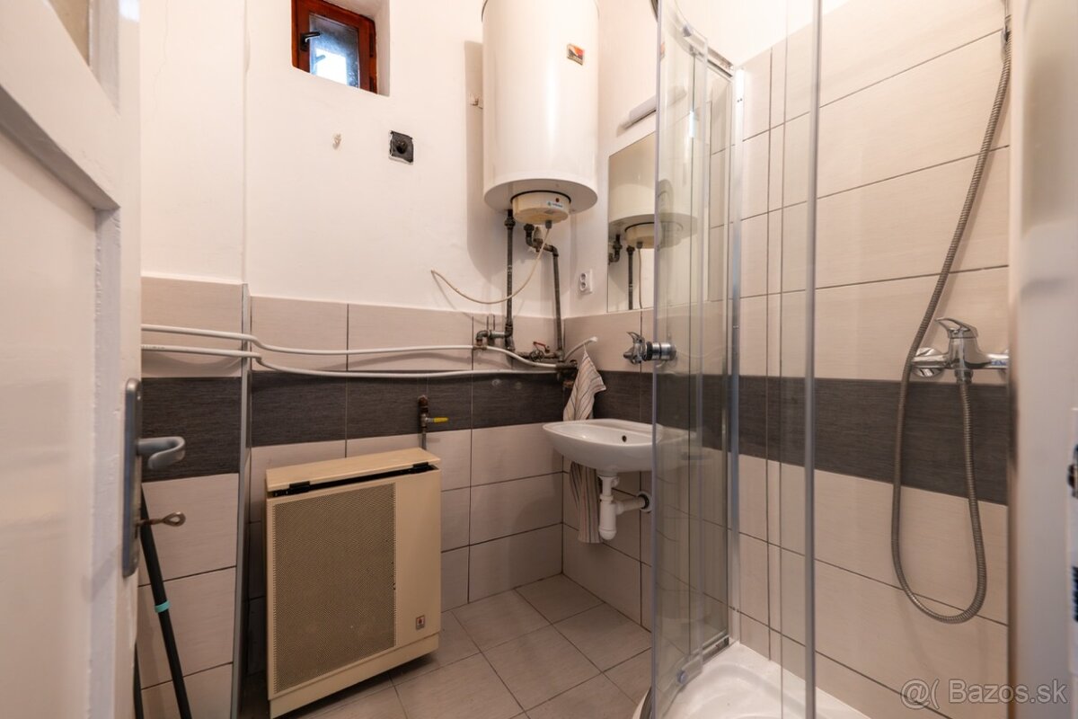 Na predaj útulný rodinný dom v obci Štvrtok - REZERVOVANÉ - 10