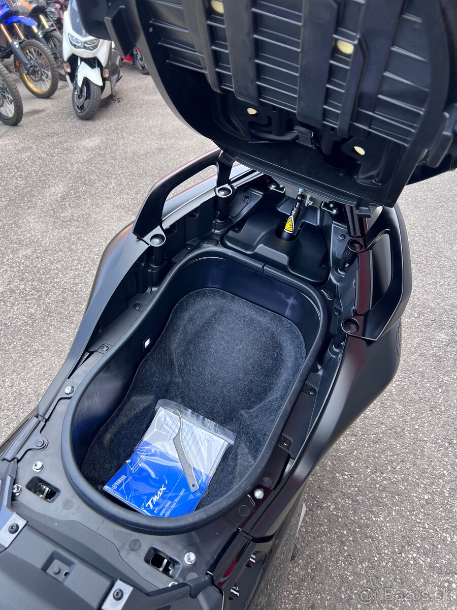Yamaha TMAX 560 Tech MAX - 10