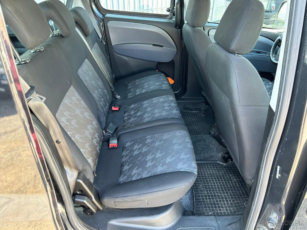 Opel Combo Tour 1.6 CDTI 95k L1H1 Selection - 10