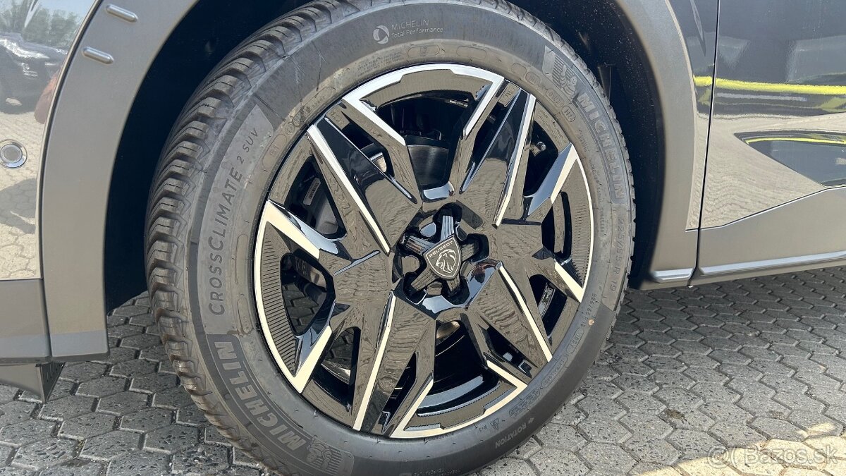 NEW 3008 ALLURE Hybrid 145k e-DCS6 - 10