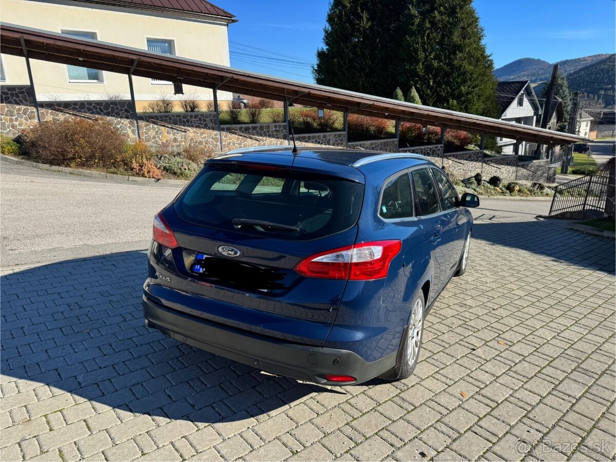 Ford Focus kombi 1.6 92KW RV2013 - 10