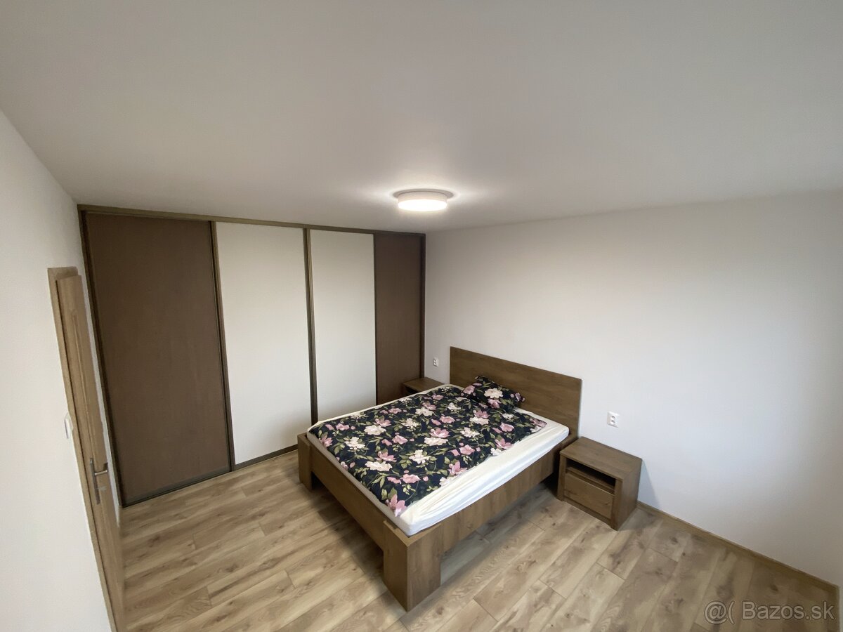 Prenajmem útulný 1,5-izbový byt v Ružinove pri OC Retro - 10