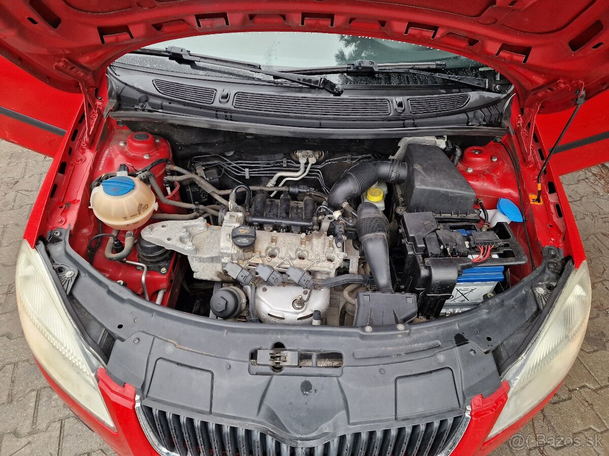 Škoda Fabia II 1.2 HTP 60k Ambiente ICE M5 (benzín) - 10