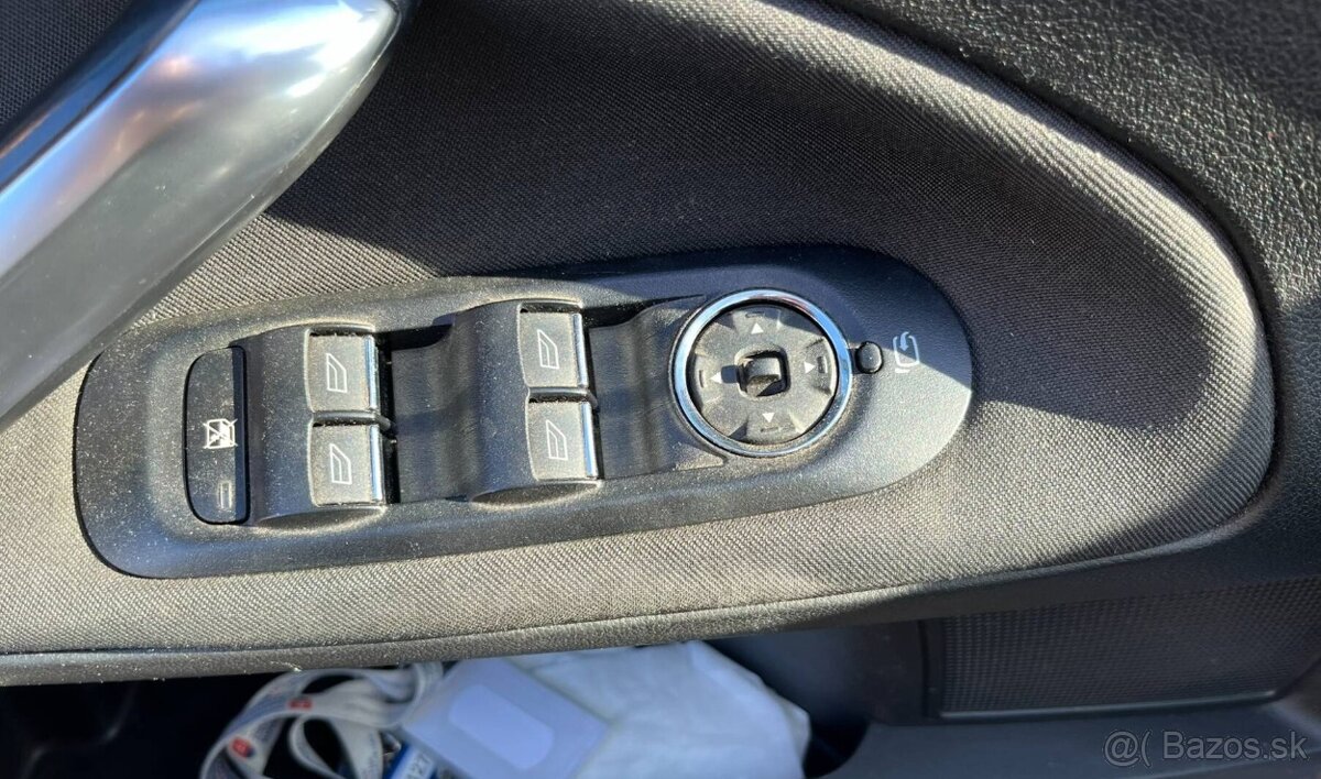 Ford Mondeo 2.2TDCi - 10