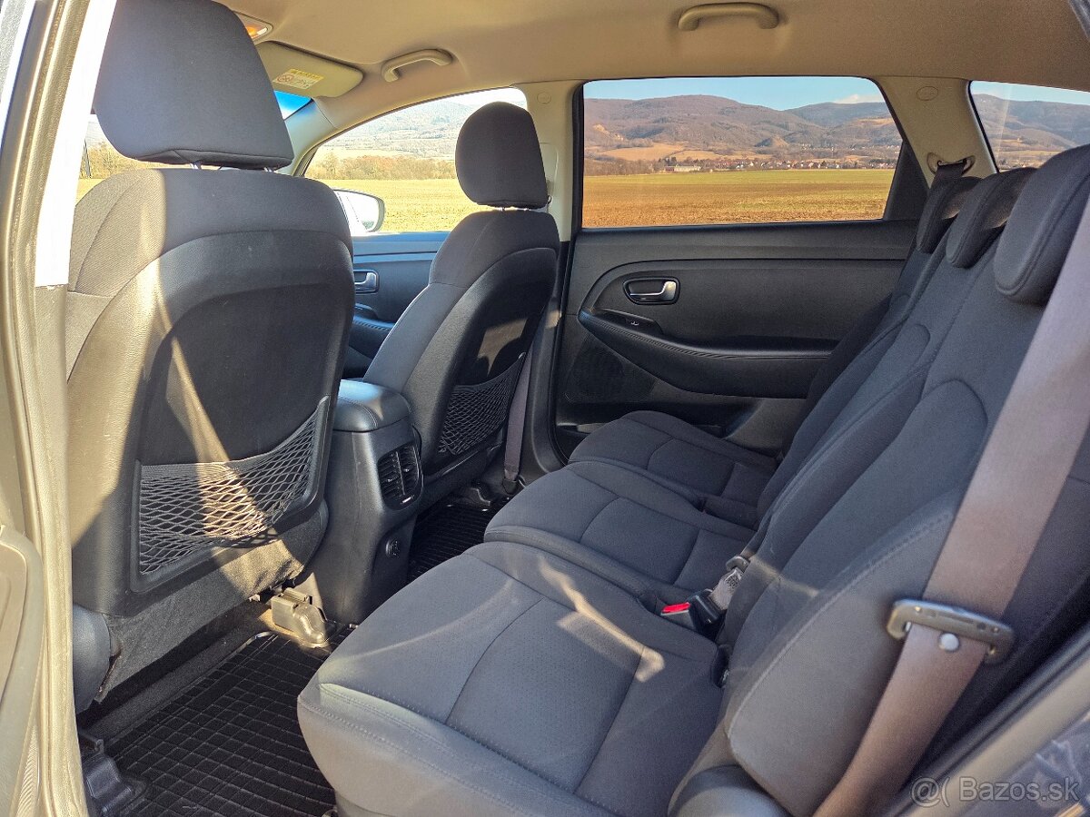 Kia Carens 1.7 CRDi - 10