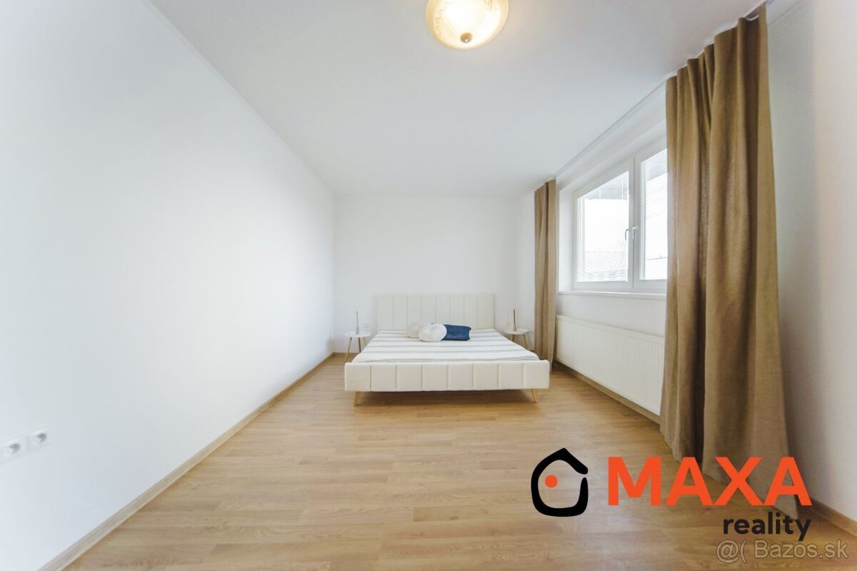 PREDANÉ Trojizbový veľkometrážny byt s terasou, v meste Prie - 10