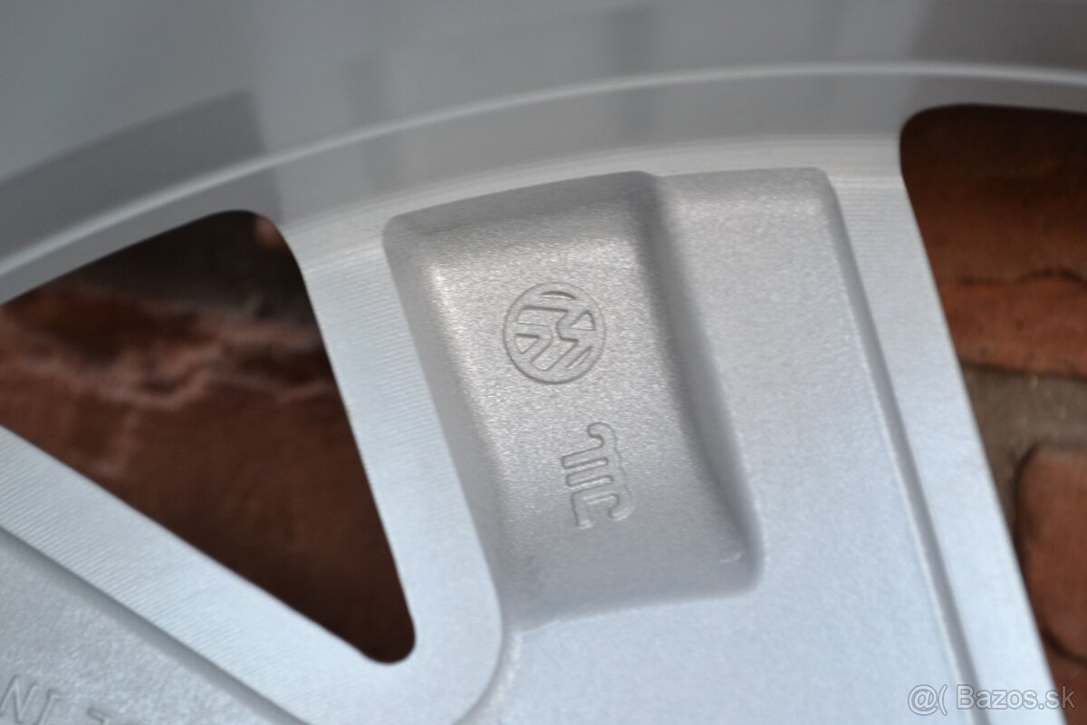 5x112 R18 Zimna sada Org. VW Tiguan + 235/55 R18 Gripmax - 10