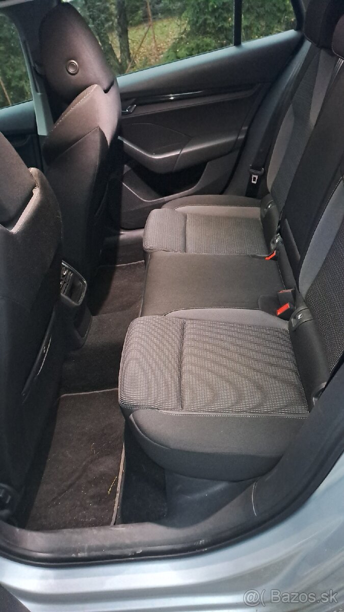 Škoda Octavia 2.0 tdi 110kw dsg7 - 10