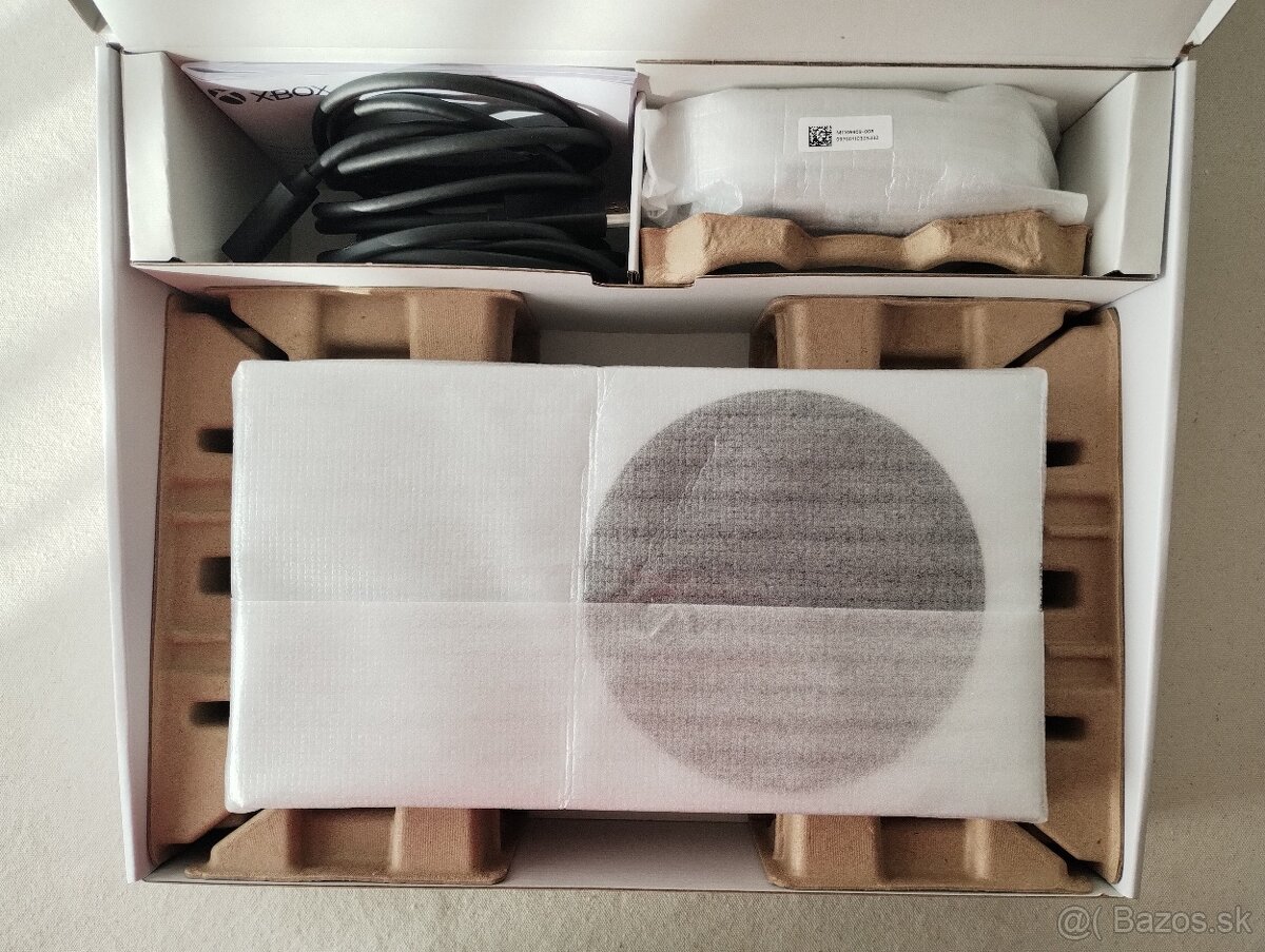 XBOX Series S / 2 ovládače - ešte v záruke - 10