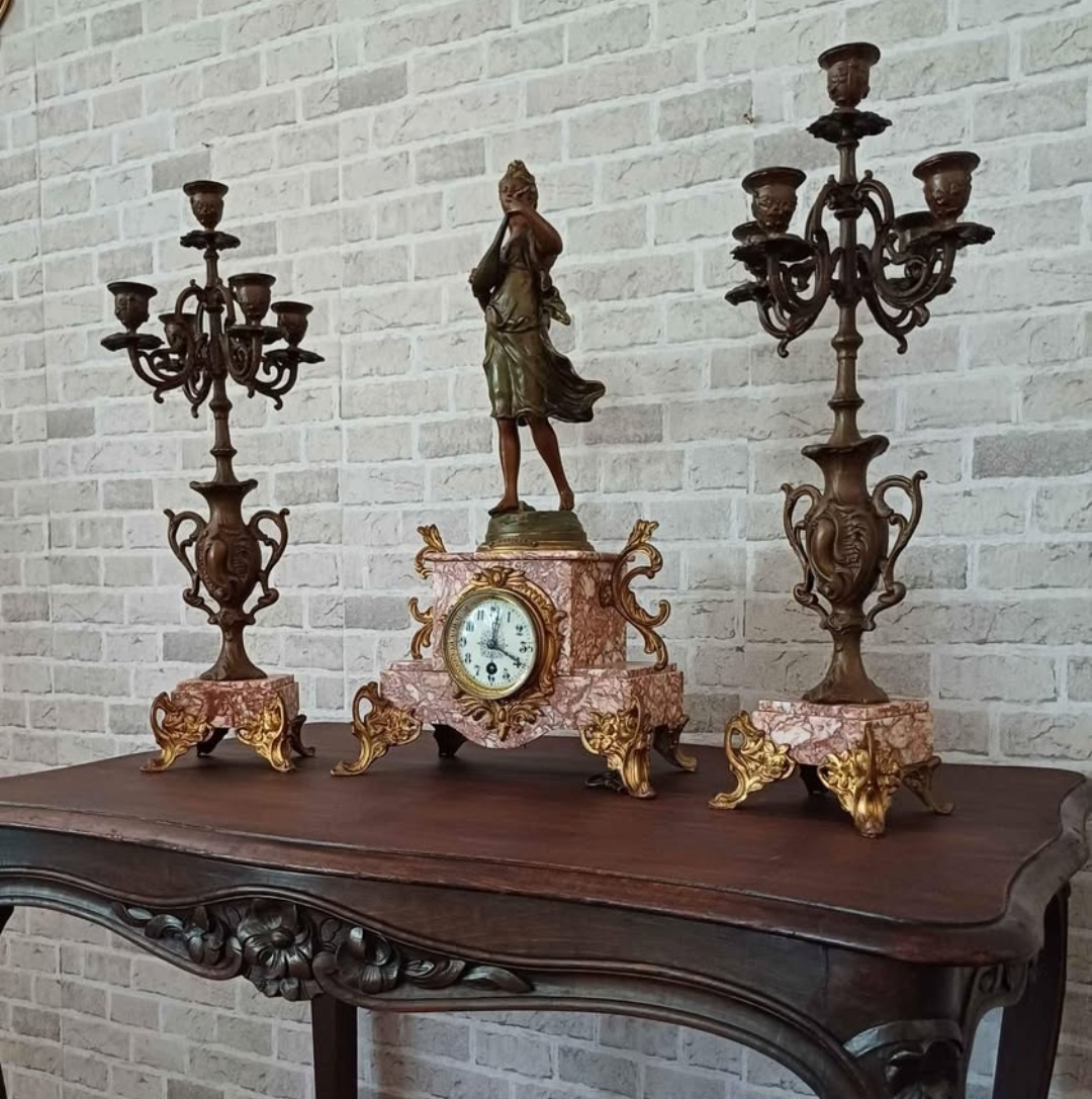 Staroẓ̌itné hodiny - 10