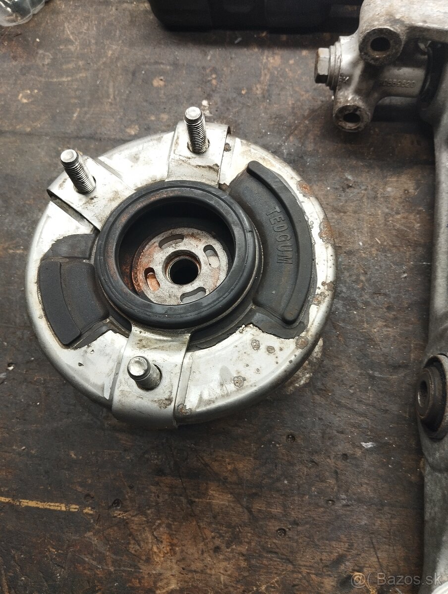 Nahradne diely Lancia Thesis - 10