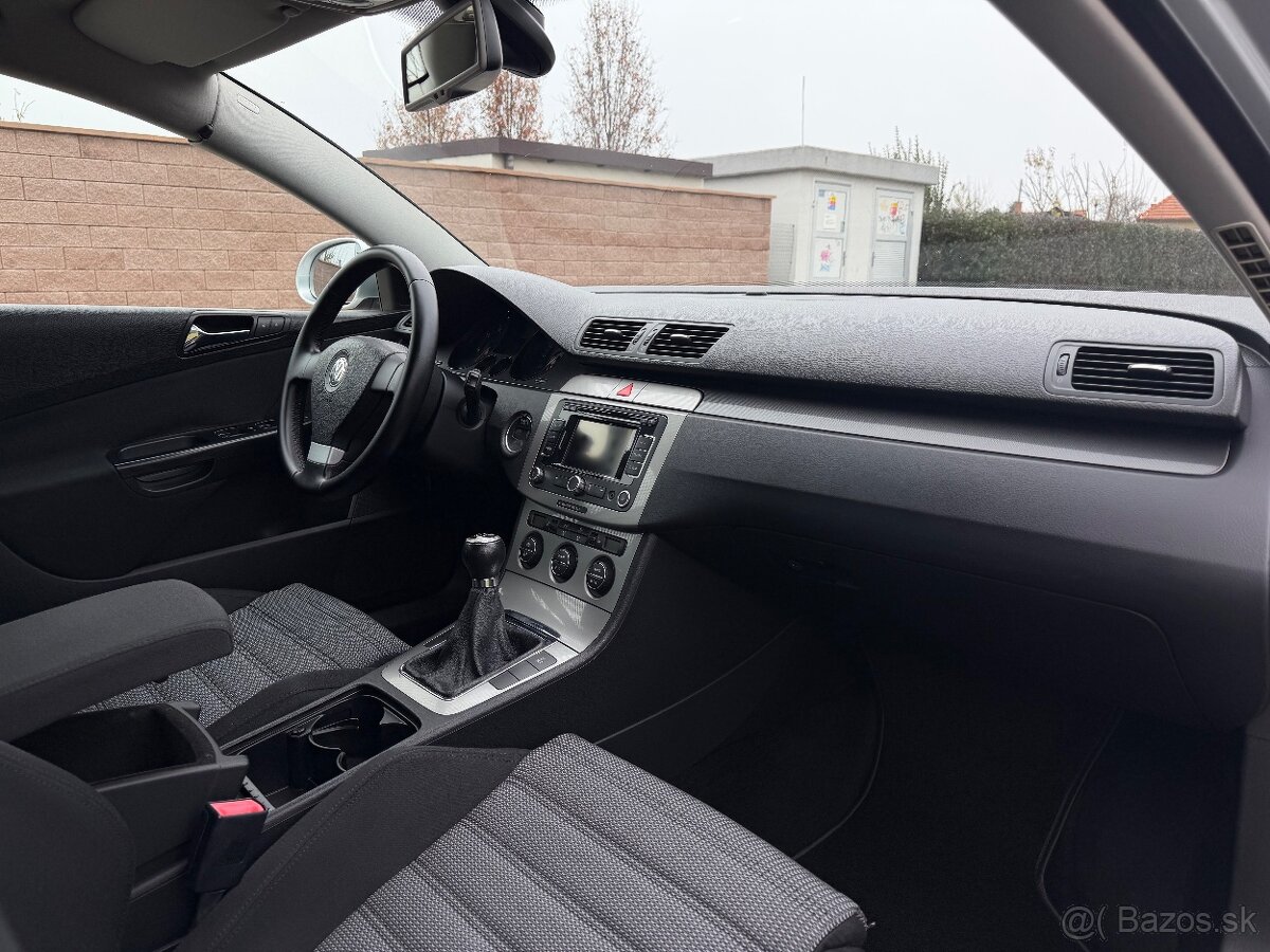 Volkswagen Passat 2.0 TDI Highline - 10