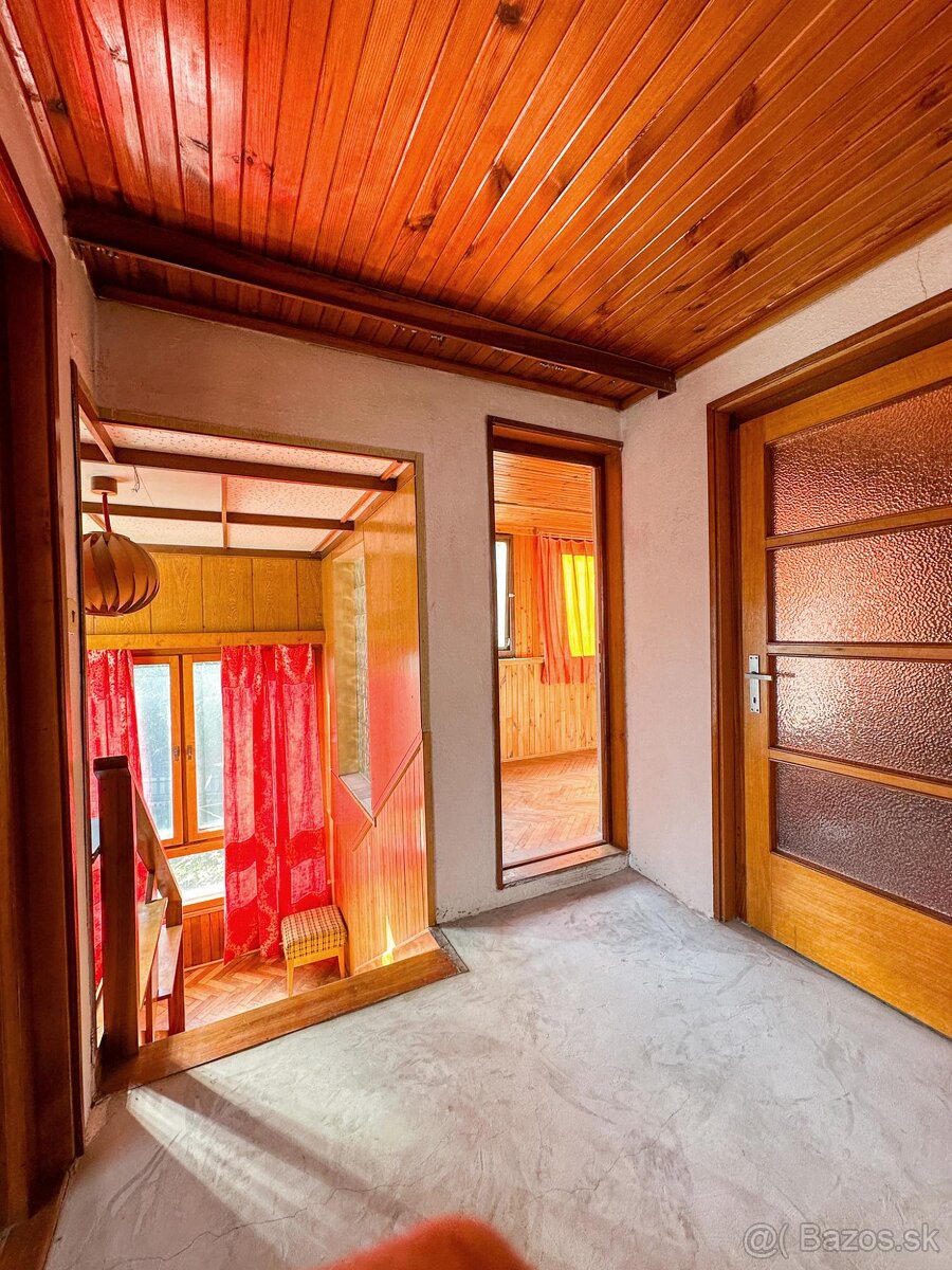 Dom s letnou kuchynkou v meste Žarnovica - 10