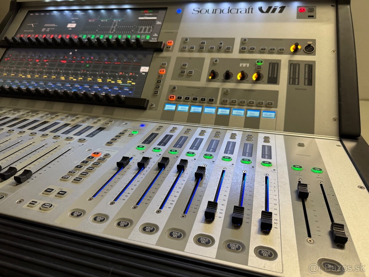 Soundcraft VI 1 vrátane case - 10