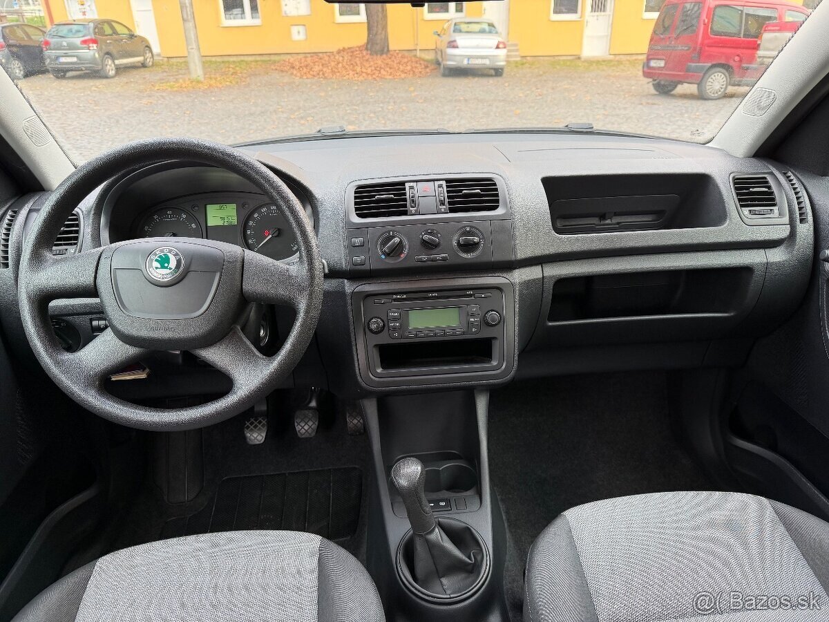 Škoda Roomster 1.2 HTP 12V Style - 10