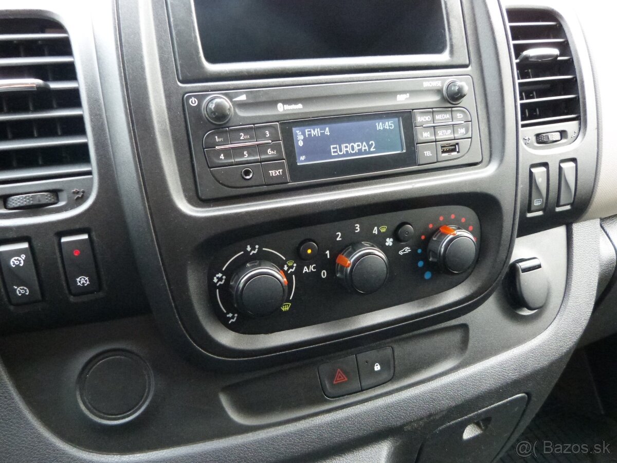 Renault Trafic Minibus BUS L1, 1,6TDCi 88kW M6, miest na sed - 10