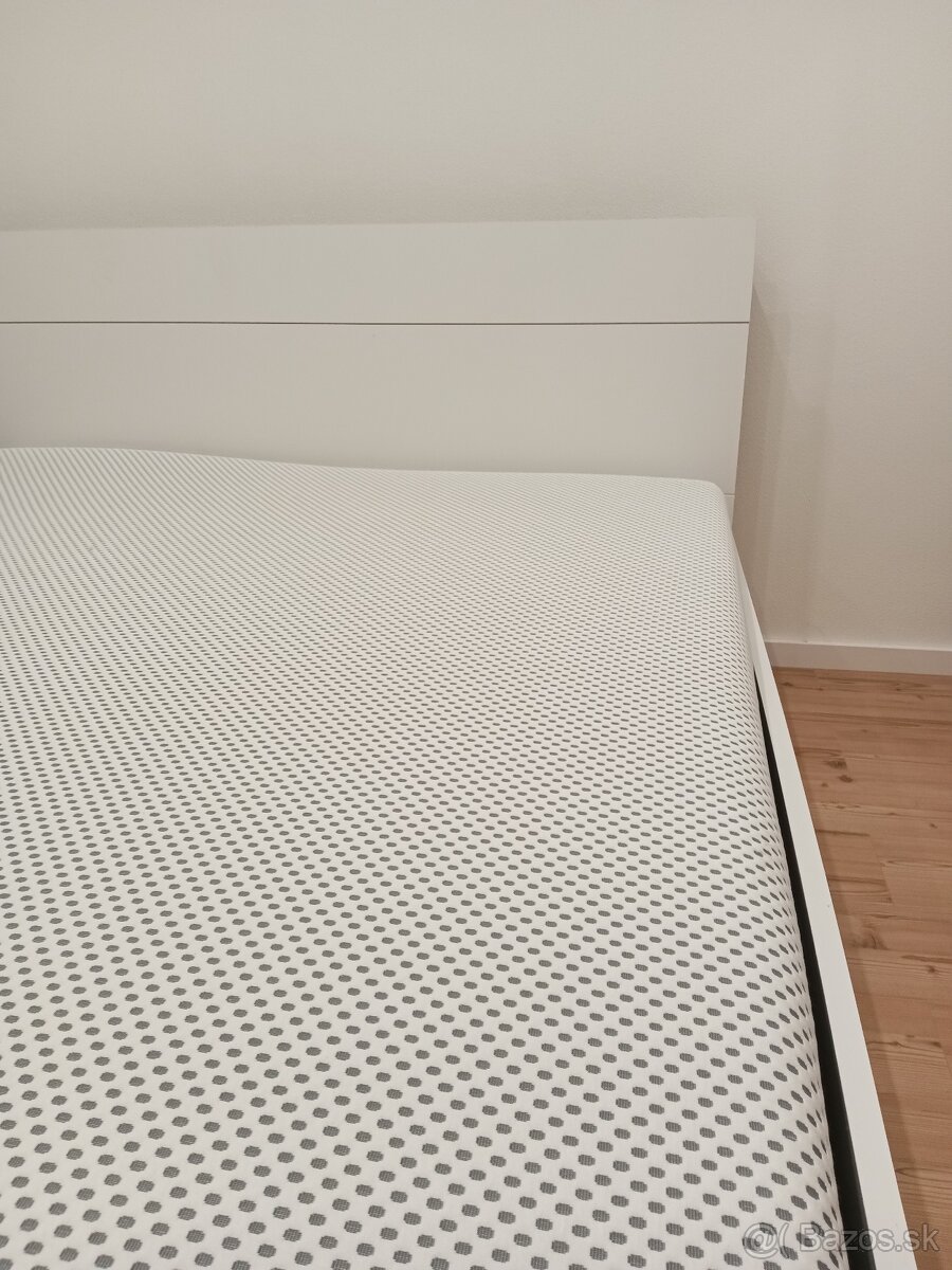 Manželská posteľ - 10