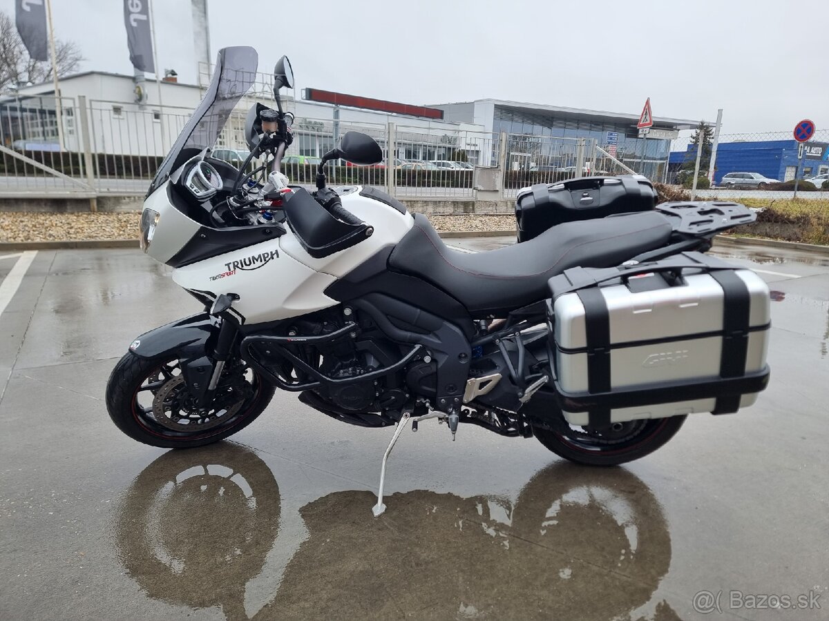 Triumph Tiger 1050 - 10
