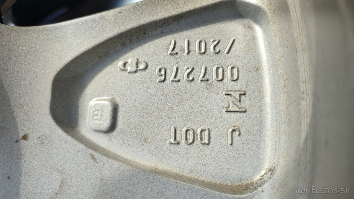 TOYOTA RAV4 originál disky 225/60 R18 5x114,3 18x7J ET35 - 10