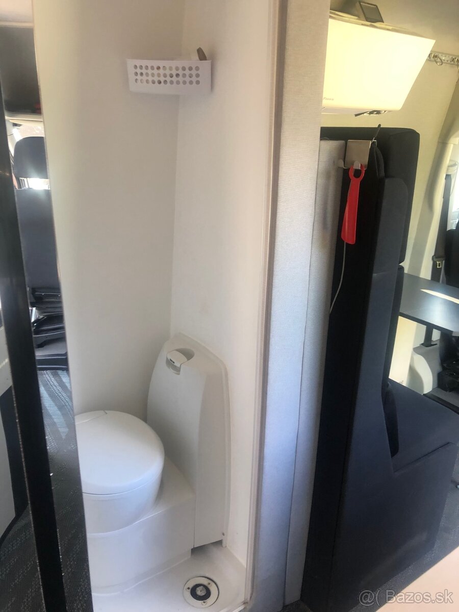 Kamper Volkswagen / Man Tge 3.180 z roku 2019 - grafit - 10