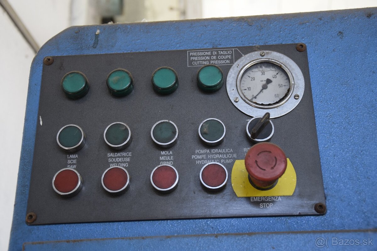 Vertikálna pásová píla OPUS 600 - 10