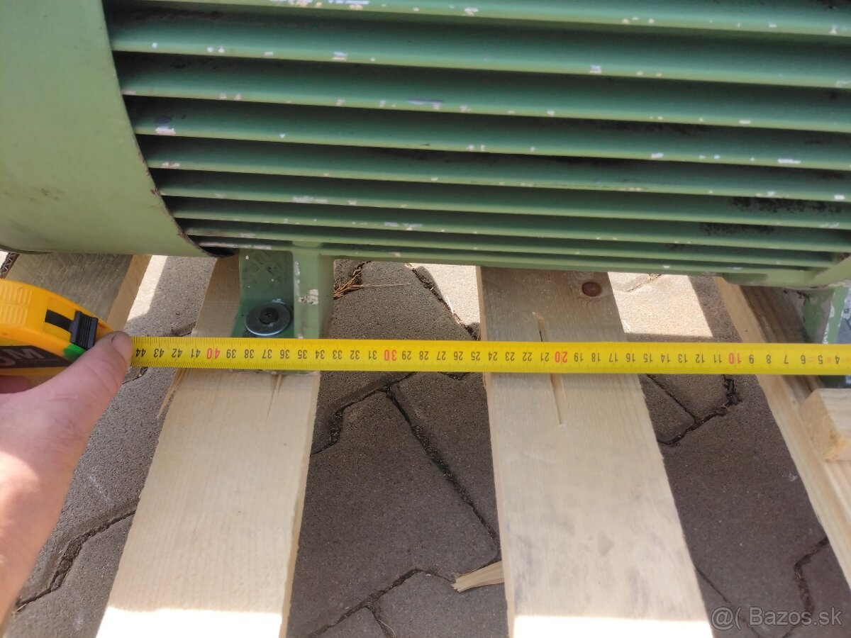 Samoregulační generátor EME DR 160/25-4TS - 10