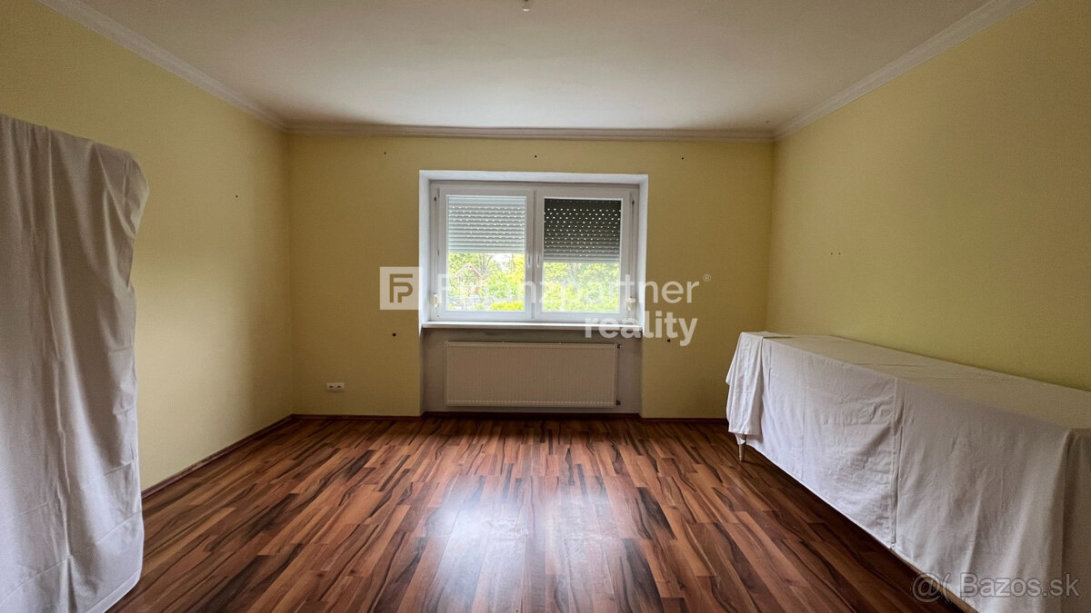 Rodinný dom s pozemkom 1396 m², Šurany, Nové Zámky - 10