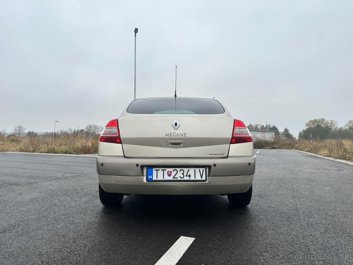 Renault megane ll 1.6 K4M sedan - 10