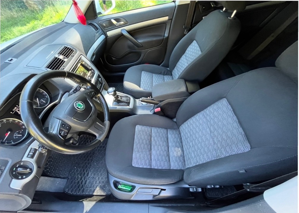 Škoda Octavia 2 2.0 TDi dsg - 10