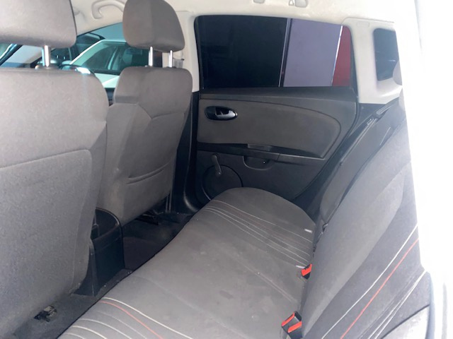 Seat Leon 1.2 TSI Reference Ecomotive Facelift SK ŠPZ - 10