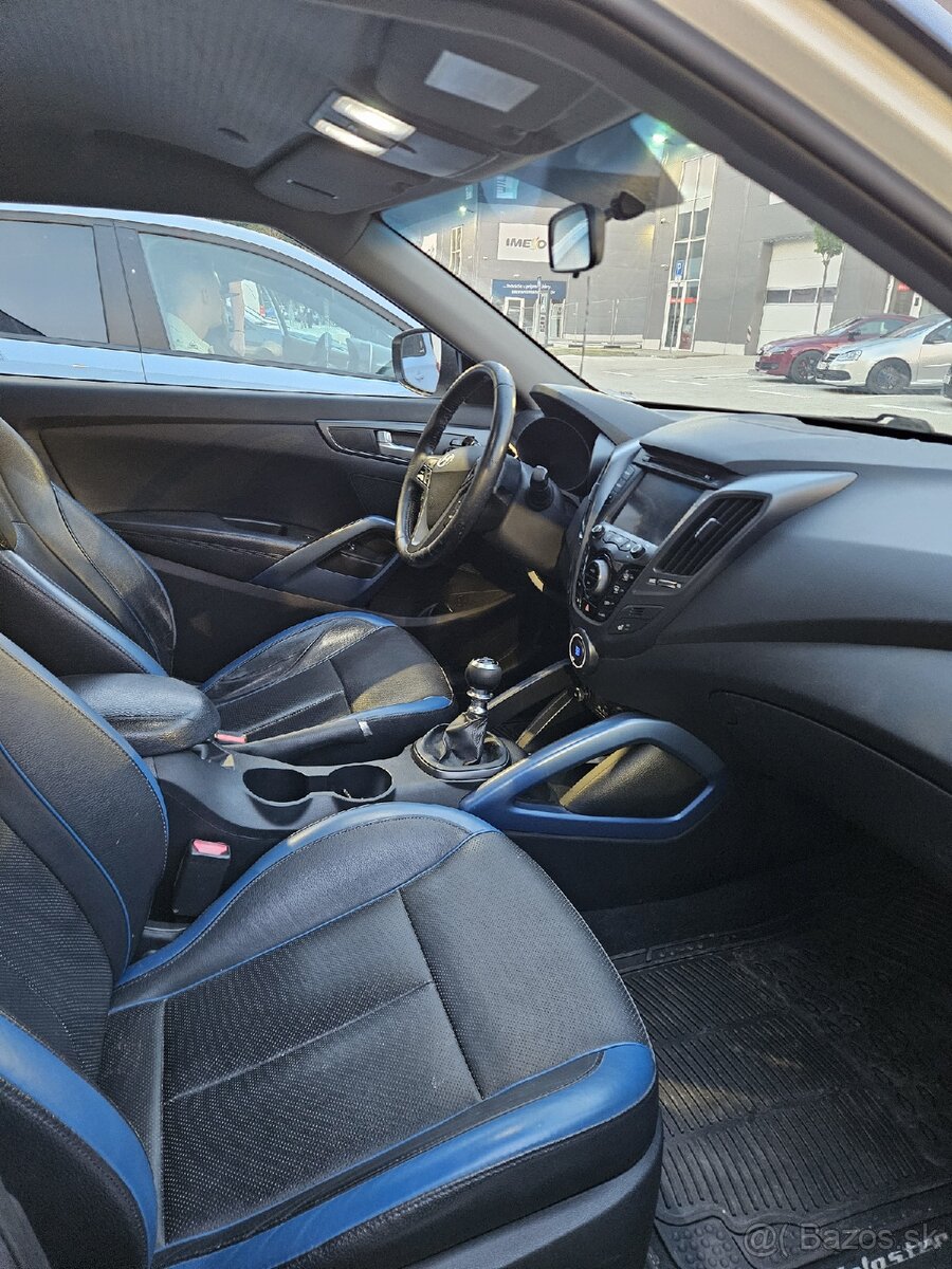 Hyundai Veloster Turbo - 10