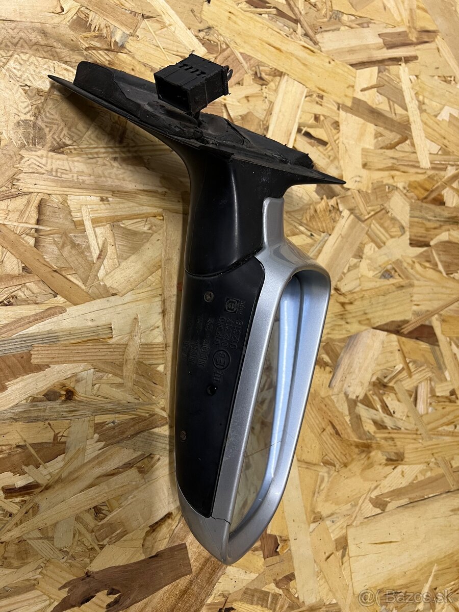 Predám diely z Audi A4 B5 Sedan - 10