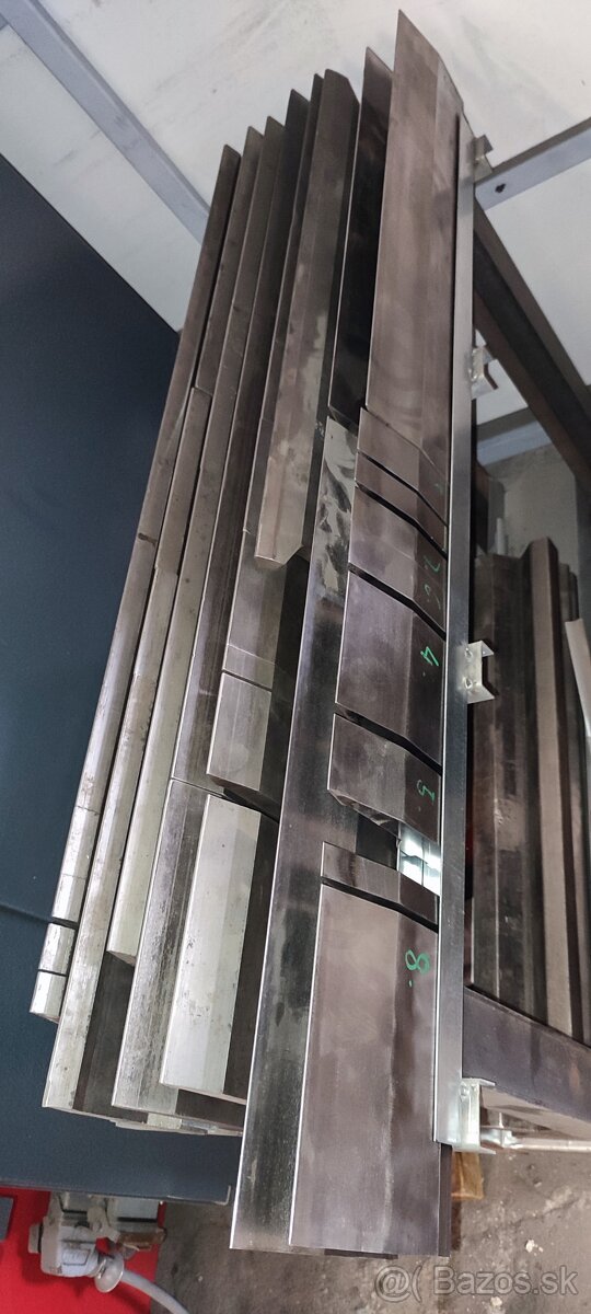 Ohraňovací lis HOL 63/2000 - 10