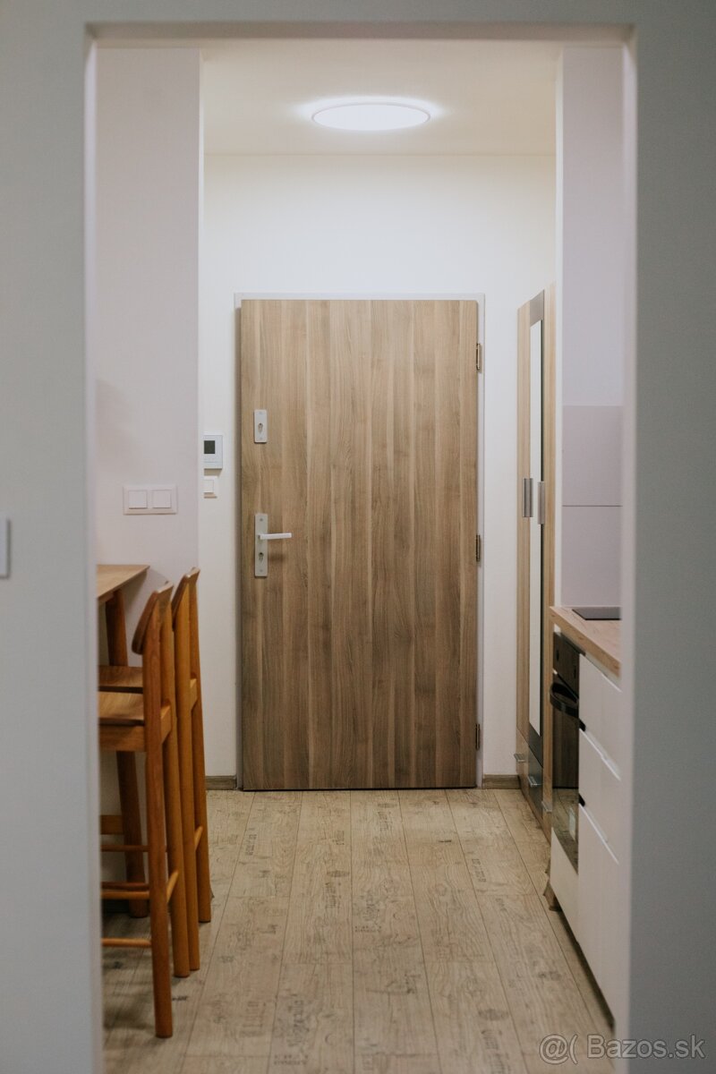 Novostavba Švermova Banska Bystrica, menší 2 izbový byt 44,6 - 10