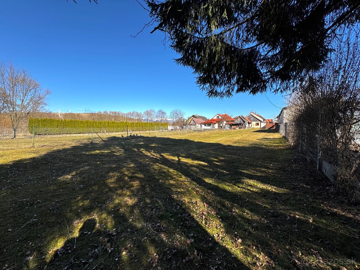 NA PREDAJ - Priestranný 5-izbový rodinný dom Ľubeľa - 10