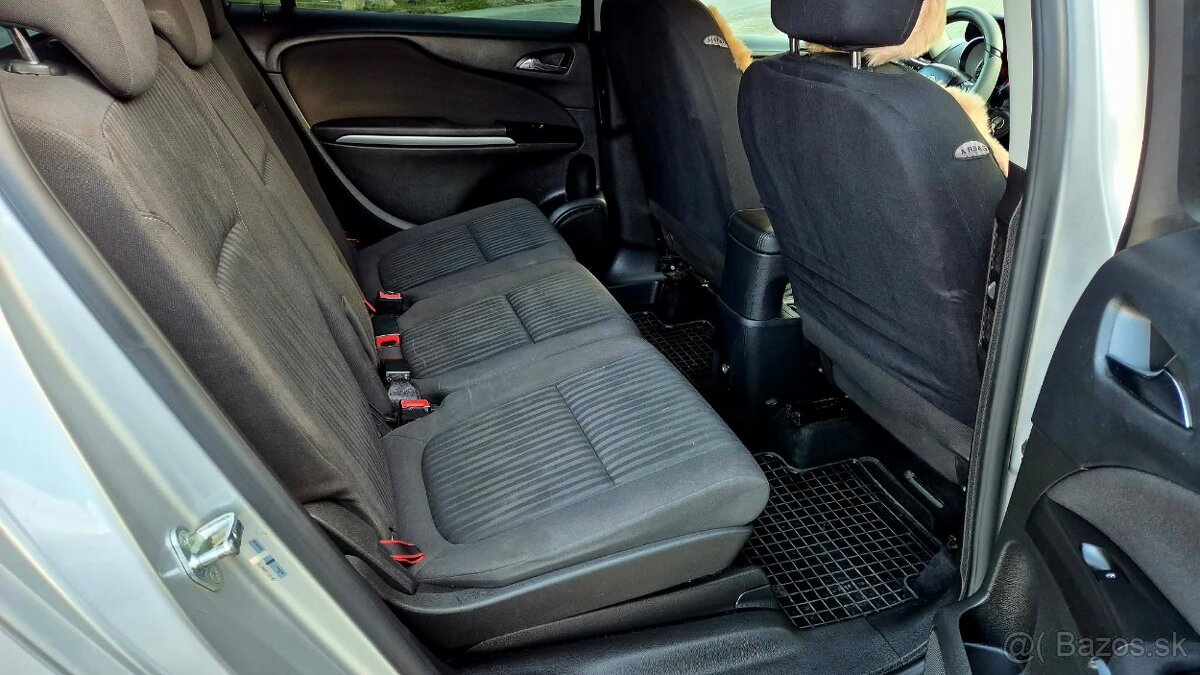 Predam Opel Zafira Tourer 2.0CDTI 166HP - 10