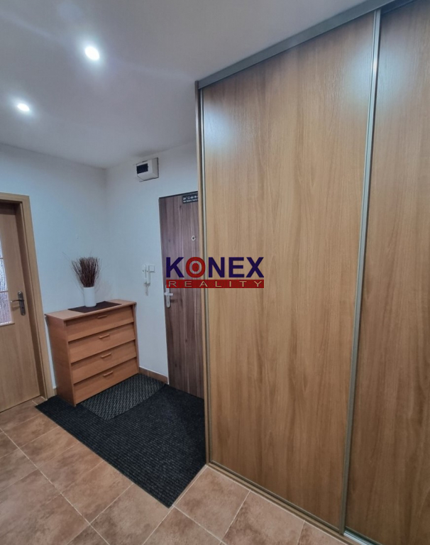 Krásny zrekonštruovaný 3-izbový byt MICHALOVCE - 10