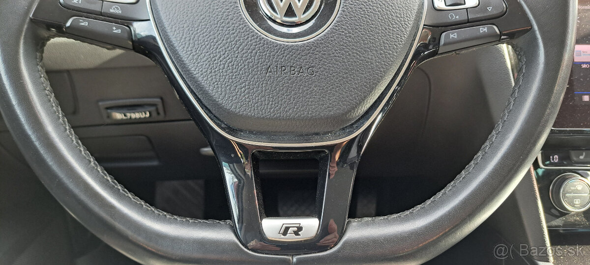 Volkswagen Passat Variant 2.0 TDI BMT R-Line Highline - 10